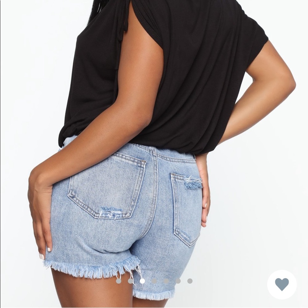 Black plunging neck top - Picture 2 of 3